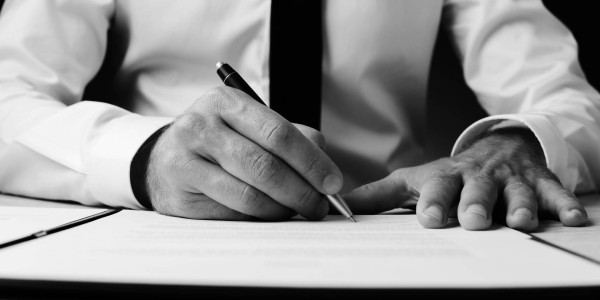Derecho Inmobiliario / Abogados Inmobiliarios en Badalona · Desahucios Hipotecarios / Embargos
