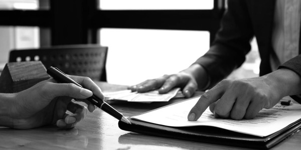 Derecho Inmobiliario / Abogados Inmobiliarios en Badalona · Resolución de Disputas / Conflictos entre Arrendadores e Inquilinos