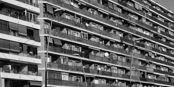Derecho Inmobiliario / Abogados Inmobiliarios en Badalona · Conflictos con Relaciones de Vecindad